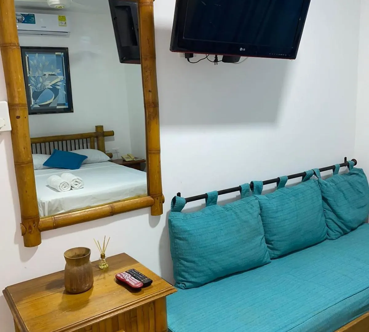 Guest house Habitaciones Independientes Con Bano Privado #4 Cartagena Colombia